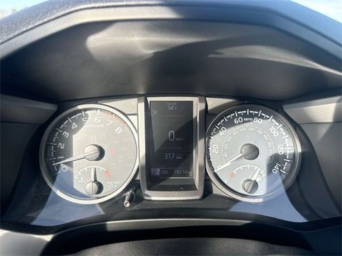 Used 2016 Toyota Tacoma TRD Off-Road image 22