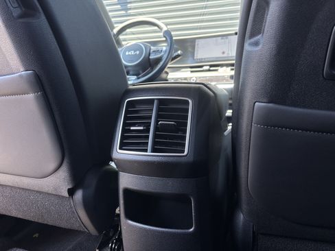 Used 2025 Kia Sportage X-Line AWD/4WD image 53