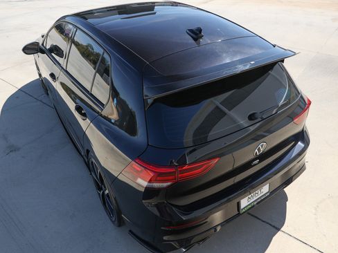 Used 2023 Volkswagen Golf R 2.0T image 10