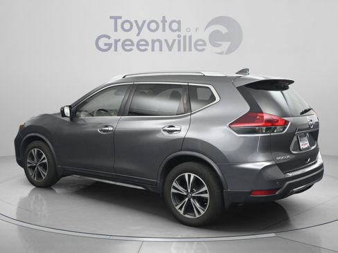 Used 2019 Nissan Rogue SV w/ Premium Package FWD image 7