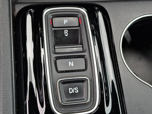 Certified 2023 Honda Pilot Sport image 14