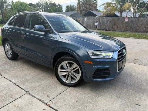 Used 2017 Audi Q3 2.0T Premium w/ Convenience Package AWD/4WD image 1