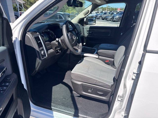 Used 2022 RAM 1500 Classic SLT w/ Electronics Group AWD/4WD image 4