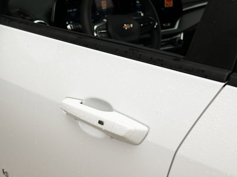 New 2026 Chevrolet Equinox LT image 34