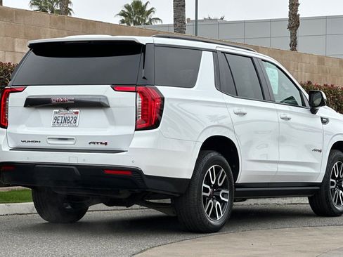 Used 2023 GMC Yukon AT4 w/ AT4 Premium Package image 6