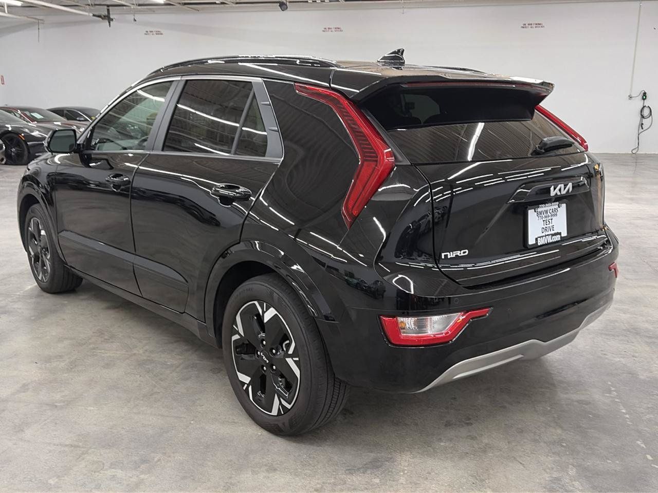Used 2023 Kia Niro Wind w/ Wind Preserve Package FWD image 10