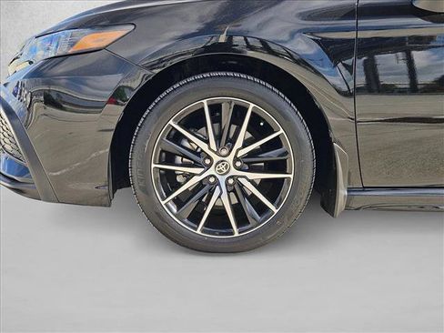 Used 2023 Toyota Camry SE w/ Convenience Package image 22
