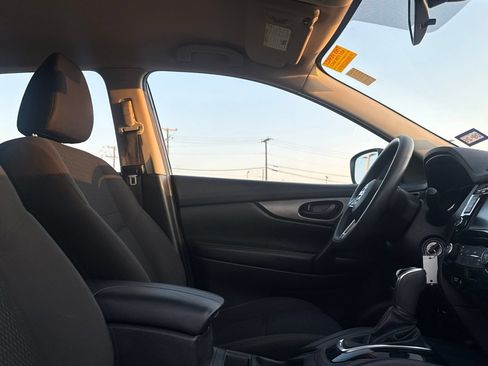 Used 2020 Nissan Rogue Sport S FWD image 31