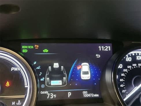 Used 2021 Toyota Camry XSE w/ Navigation Upgrade Package image 16