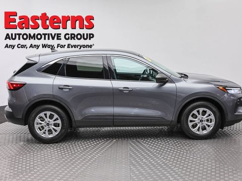 Used 2024 Ford Escape Active FWD image 4
