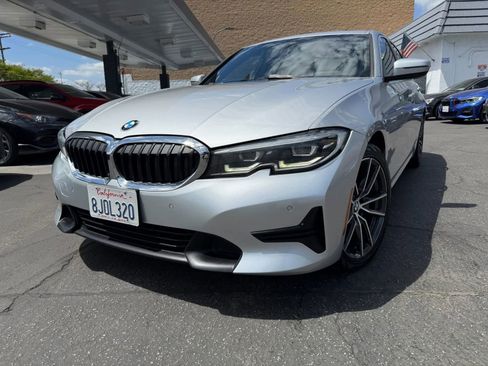 Used 2019 BMW 330i Sedan w/ Convenience Package RWD image 3