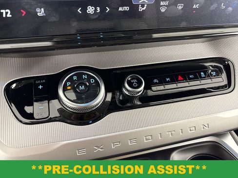 New 2026 Ford Expedition Active RWD image 25