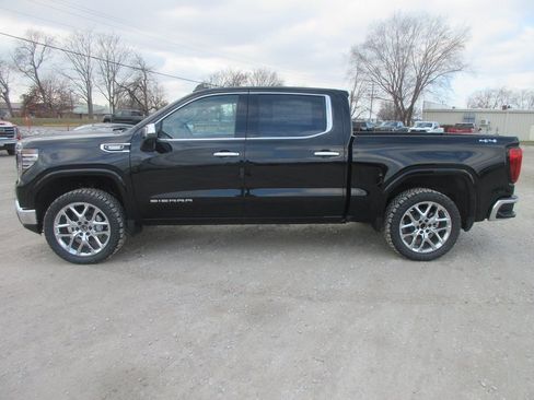 New 2026 GMC Sierra 1500 SLT w/ SLT Convenience Package AWD/4WD image 10