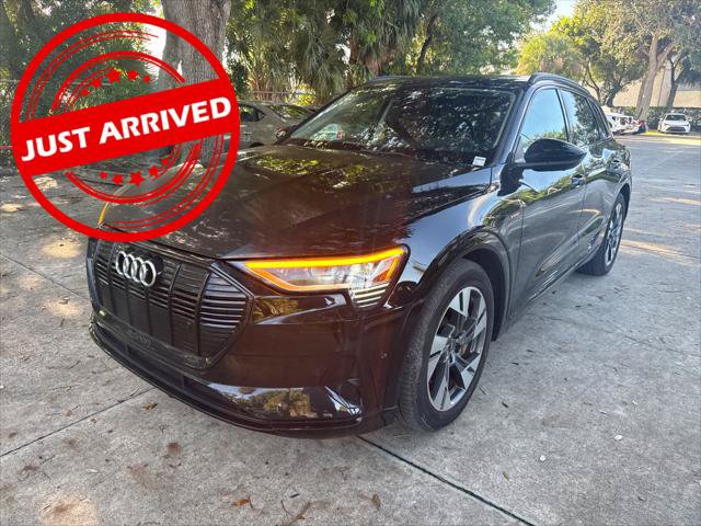 Used 2021 Audi e-tron Premium w/ Convenience Plus Package AWD/4WD image 1