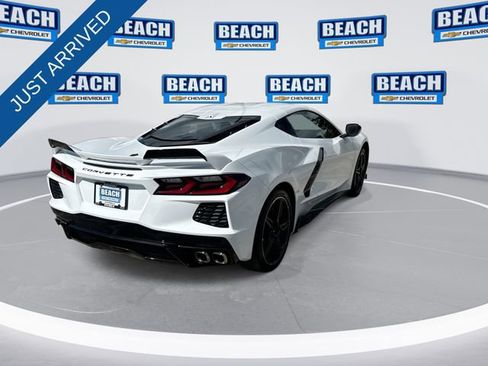 Used 2021 Chevrolet Corvette Stingray Preferred Cpe w/ Z51 Performance Package image 8