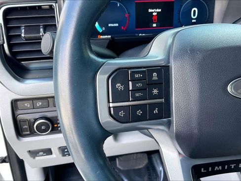 Used 2024 Ford F450 Limited image 14