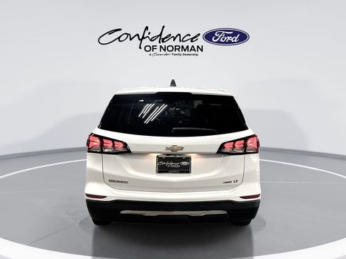 Used 2024 Chevrolet Equinox LT AWD/4WD image 4