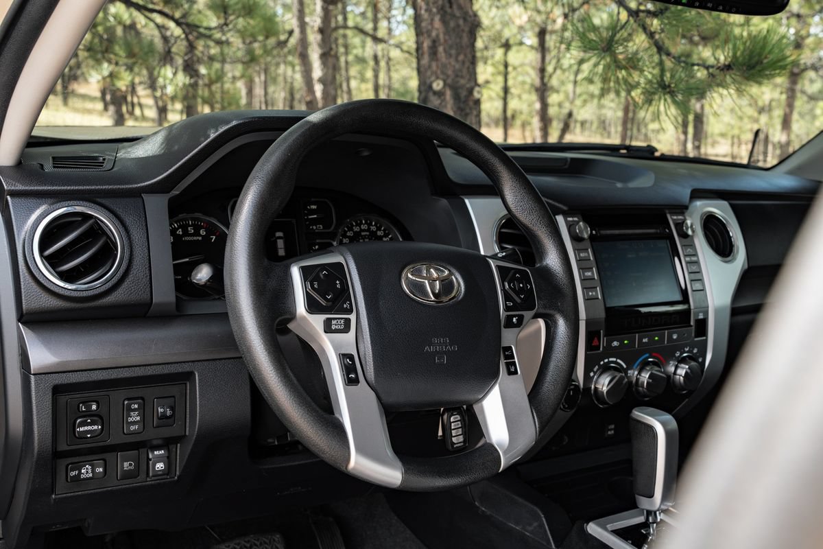 Used 2019 Toyota Tundra SR5 AWD/4WD image 16