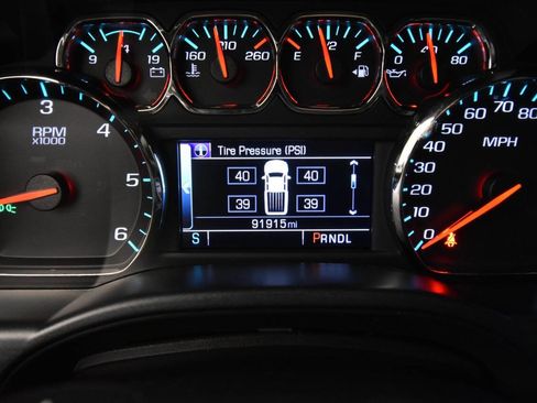 Used 2018 Chevrolet Silverado 1500 High Country image 30