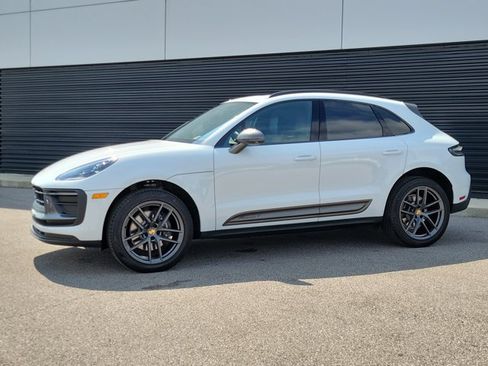 Certified 2026 Porsche Macan Turbo AWD/4WD image 2