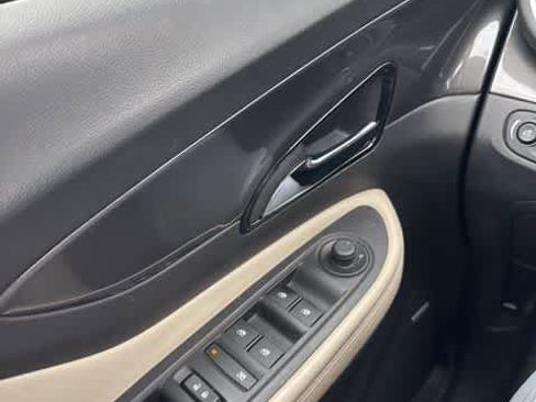 Used 2017 Buick Encore Premium w/ Experience Buick Package image 18