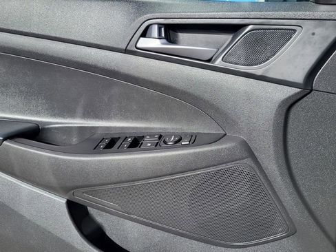 Used 2016 Hyundai Tucson SE w/ Option Group 02 image 17