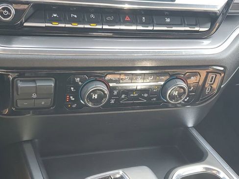 Used 2025 Chevrolet Silverado 1500 High Country image 19