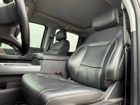 Used 2023 Ford F250 Lariat w/ Sport Appearance Package AWD/4WD image 15