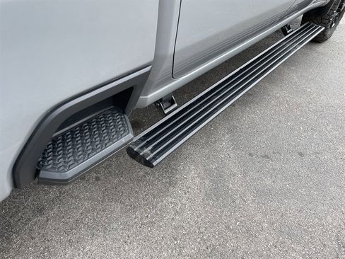 Used 2024 GMC Sierra 2500 AT4 w/ AT4 Premium Plus Package image 42