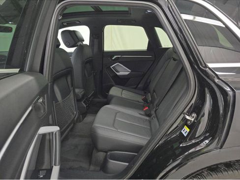 Used 2023 Audi Q3 2.0T Premium w/ Convenience Package image 21