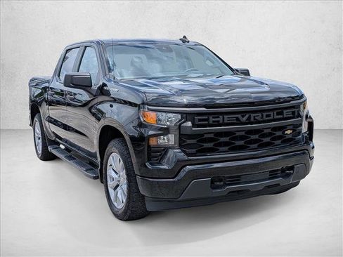 Used 2022 Chevrolet Silverado 1500 Custom RWD image 3