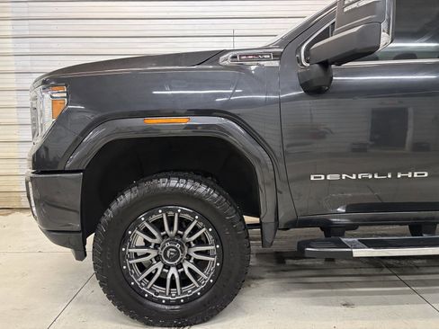 Used 2020 GMC Sierra 3500 Denali w/ Denali Ultimate Package image 4