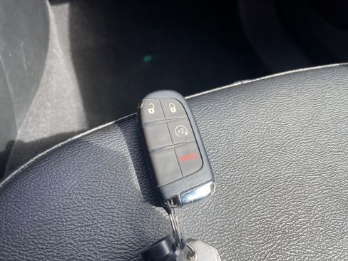 Used 2025 Jeep Compass Limited AWD/4WD image 25