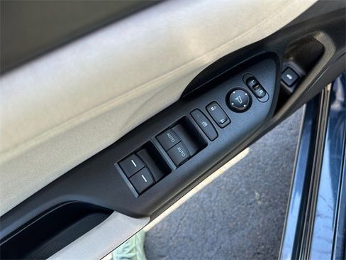 Used 2021 Honda Insight EX image 19