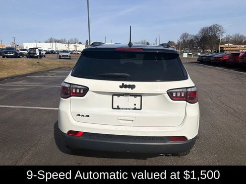 Used 2020 Jeep Compass Latitude AWD/4WD image 4