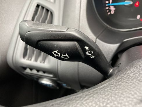 Used 2017 Ford Focus SE image 25