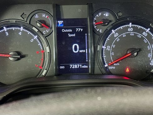 Used 2021 Toyota 4Runner SR5 Premium AWD/4WD image 19