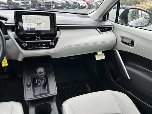 New 2026 Toyota Corolla Cross L image 15