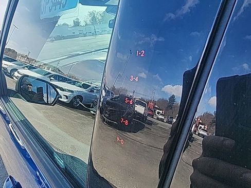 Used 2020 Ford Explorer XLT w/ Comfort Package image 19