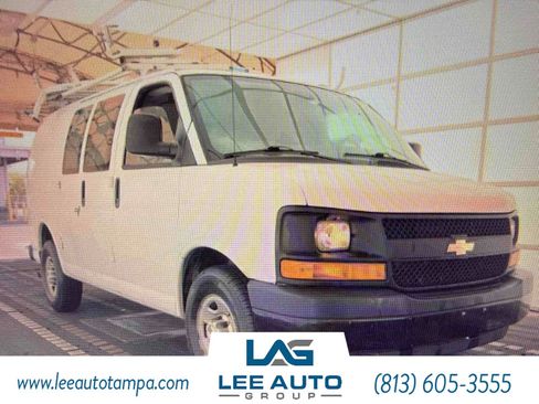 Used 2015 Chevrolet Express 2500 image 4