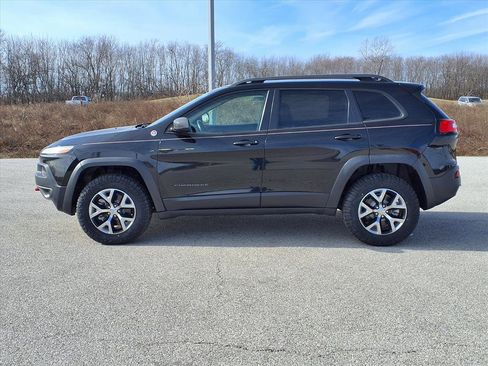 Used 2016 Jeep Cherokee Trailhawk image 21
