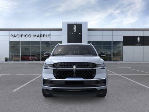 New 2025 Lincoln Navigator L Reserve image 6