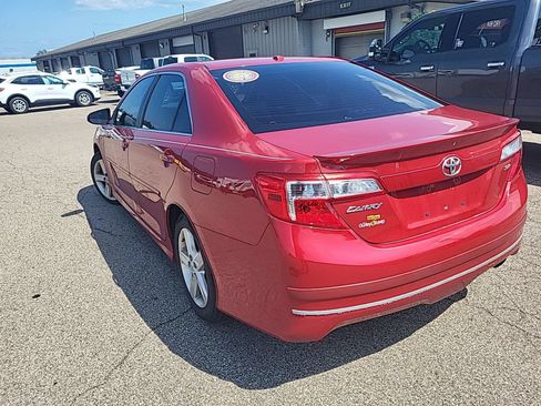 Used 2013 Toyota Camry SE FWD image 5