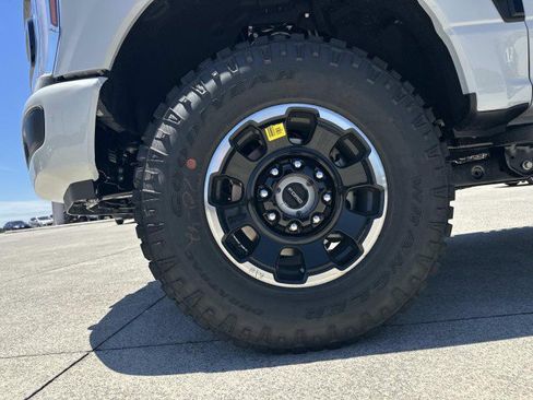 New 2026 Ford F250 Lariat w/ Tremor Off-Road Package AWD/4WD image 11