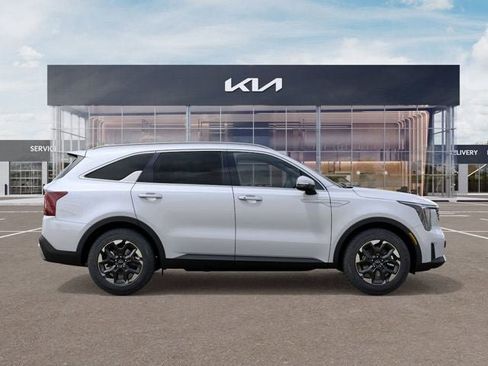 New 2025 Kia Sorento S FWD image 7