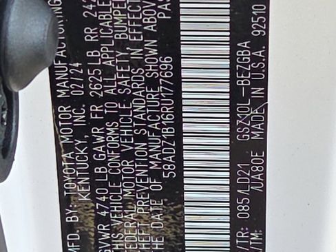 Certified 2024 Lexus ES 350 w/ Premium Package image 30