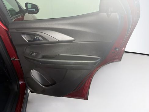 Used 2025 Chevrolet TrailBlazer LT FWD image 27