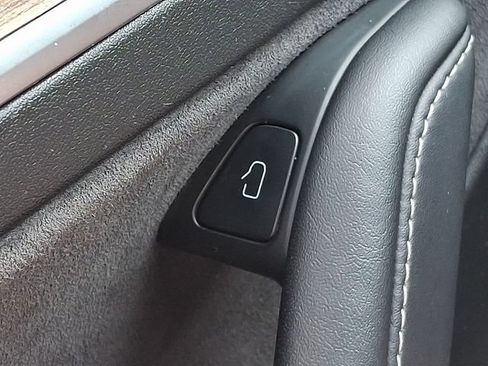 Used 2023 Tesla Model 3 Standard Range RWD image 26