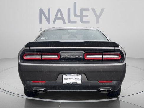 Used 2016 Dodge Challenger SXT RWD image 3