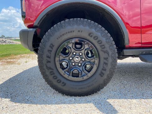 Used 2025 Ford Bronco Badlands AWD/4WD image 19